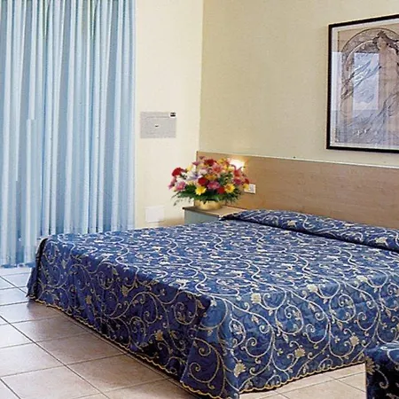 فندق Solemare